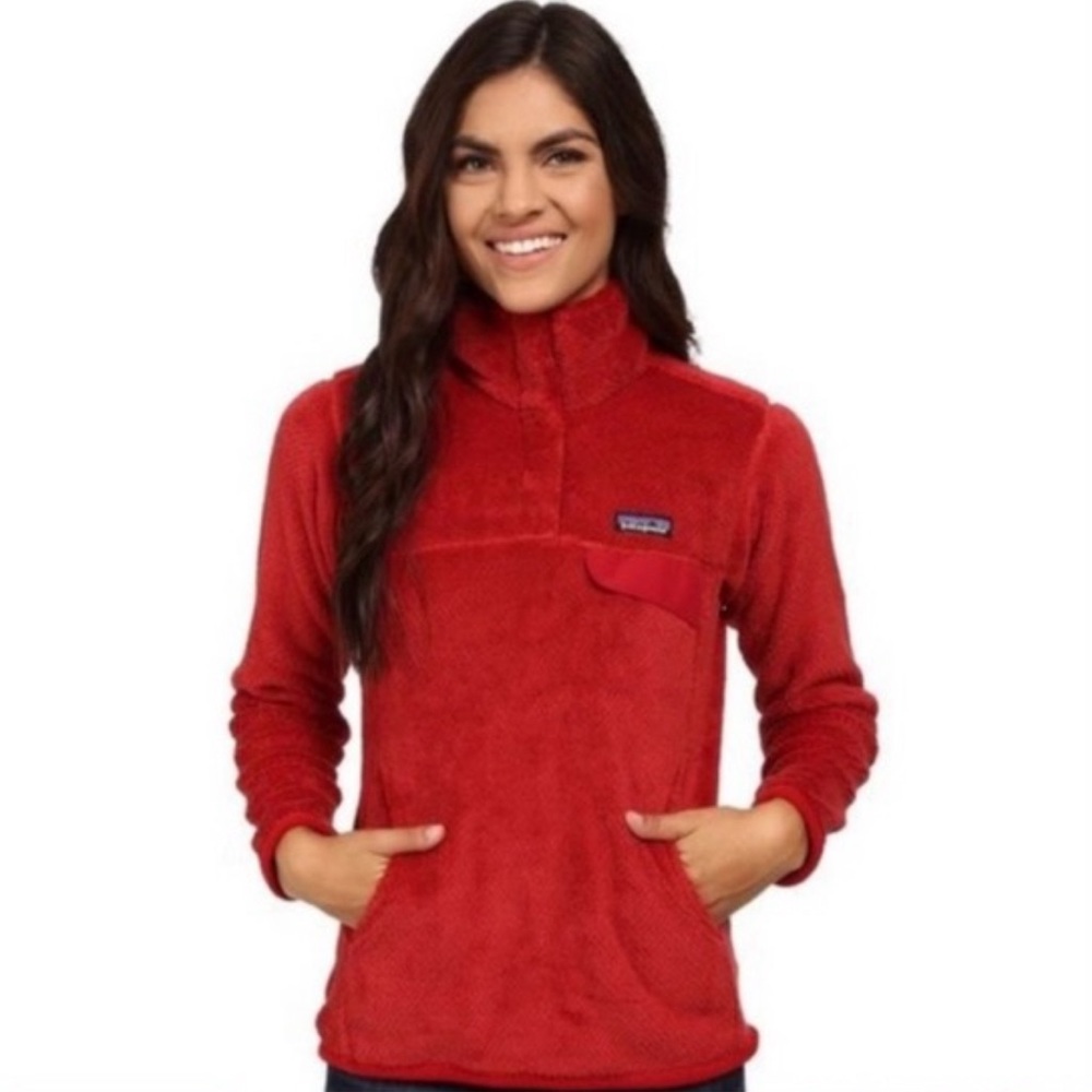 Patagonia Women's Re-Tool Snap-T Fleece Pullover
Size: Women’s Medium 
Red